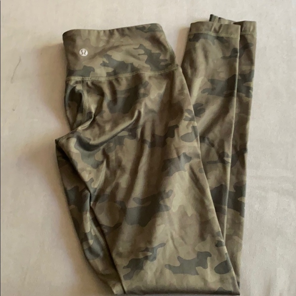 MidRise lululemon pants